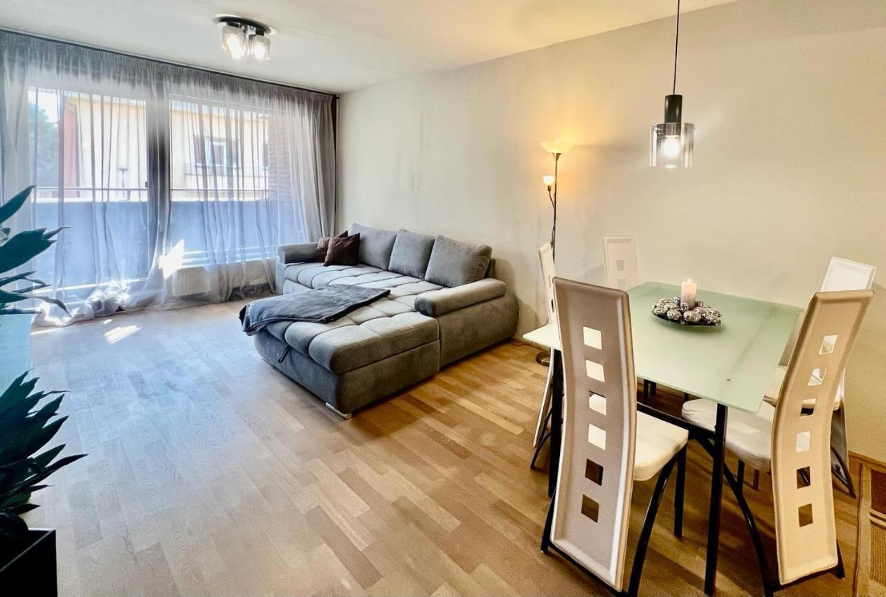 Luxury Apartment In Prague And Free Parking Esterno foto