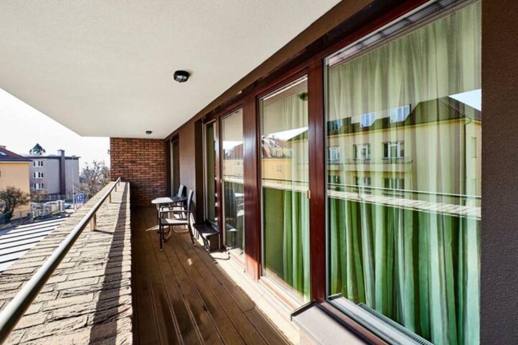 Luxury Apartment In Prague And Free Parking Esterno foto